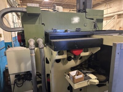 Makino SNC 64-A15 CNC Vertical Machining Center-3
